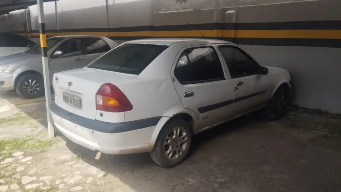 Ford Fiesta Street 1.6 8V 95cv 5P 2002