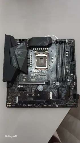 Placa-mãe Gigabyte Z490m Gaming X Lga1200 aceita processadores de 10a a 11a Geração