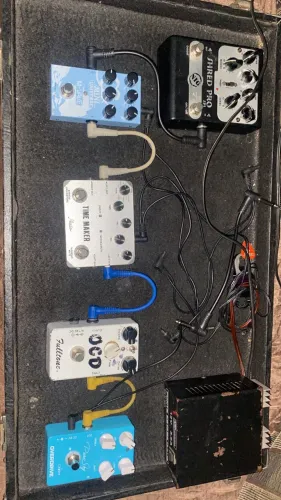 Pedais de guitarra
