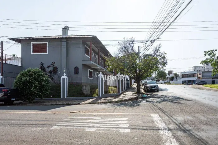 Excelente Casa Comercial 375 m² para Locação  Av. Carlos Gomes, Esq. com Rua Antônio de Mo
