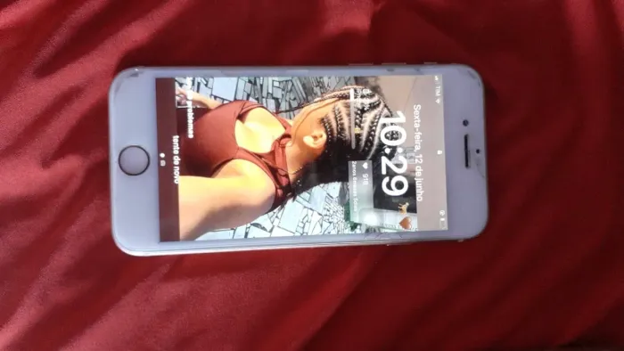 iPhone 8