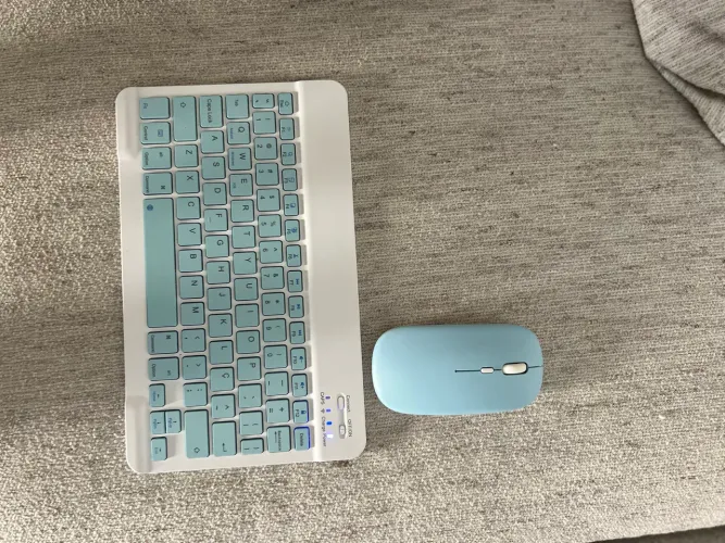 Kit Teclado + Mouse Bluetooth Sem Fio - Excelente Estado