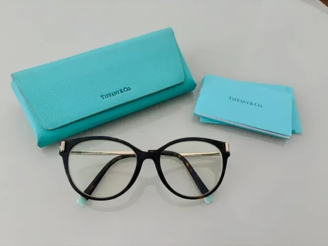 Óculos Tiffany & Co modelo 0TF2193