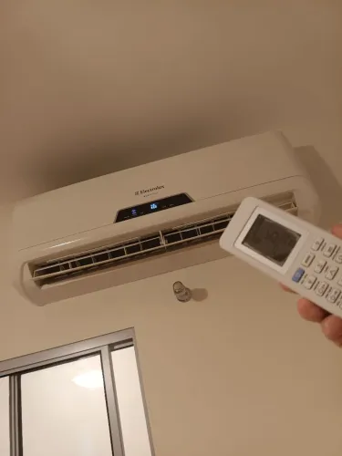 Ar Condicionado Eletrolux 9mil BTUs 220v