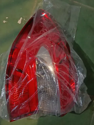 Lanterna nova original Ford Ka sedan direito 18/20