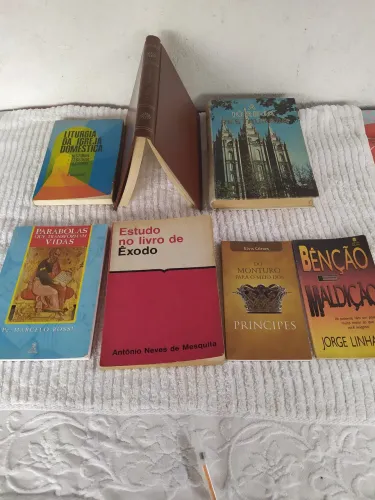 Vários livros 7 volumes pacote