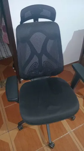 Cadeira executiva semi nova