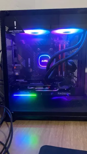 PC RYZEN 5 5600 RX 9060 XT 16GB