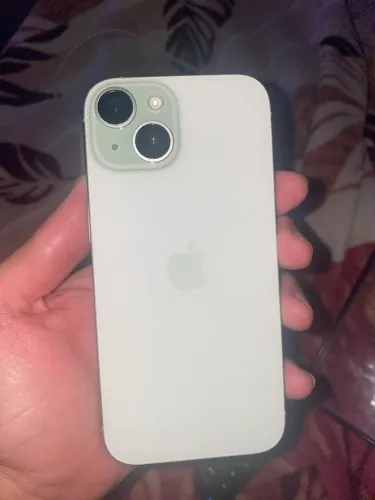 iPhone 15 retirada de peças