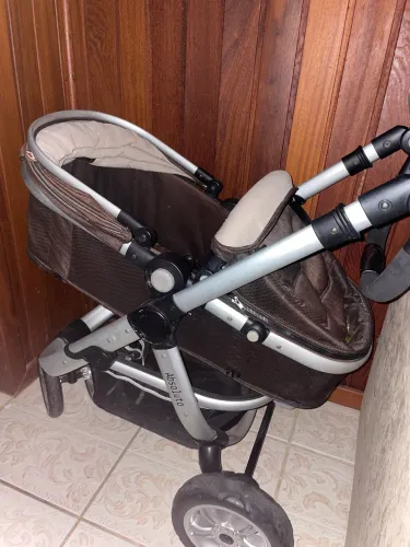 VENDO CARRINHO DE BEBE