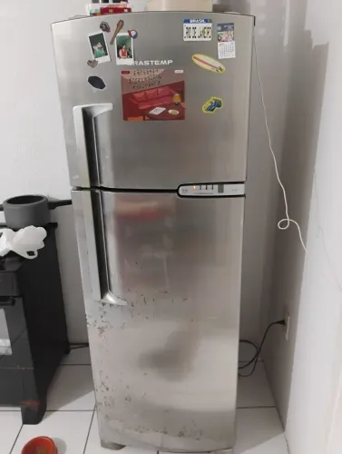 Geladeira Brastemp funcionando perfeitamente