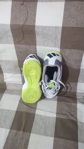 Chuteira futsal Adidas número 38