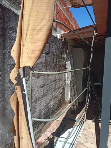 Estrutura para toldo