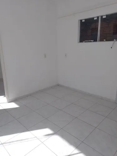 ALUGO KITNET 3 PEÇAS 