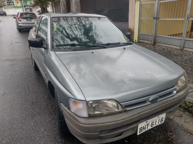 Ford Escort Ghia 1.8i / 1.8 / 1.6 (álcool) 1993