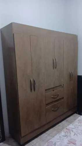 Guarda roupa 6 portas