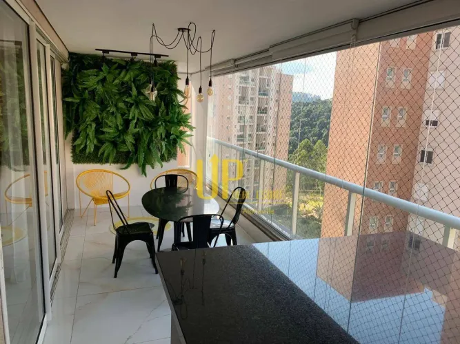 Apartamento com 3 dormitórios para alugar, 168 m² por R$ 19.340,00/mês - Centro Empresaria