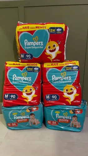 Fraldas Pampers supersec (3 pctes) Pampers pants (2 pctes)