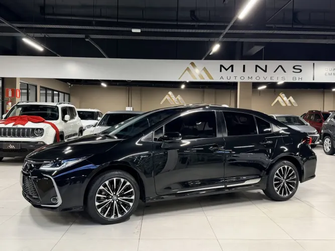 Toyota Corolla Altis Prem. Hybrid 1.8 Flex AUT 2025