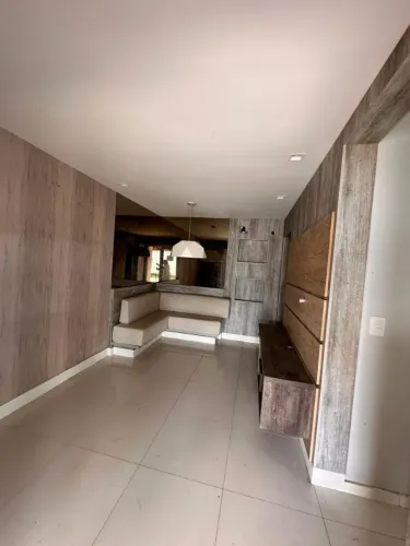ALUGO CASA 2/4 COM MÓVEIS PLANEJADOS EM TODOS OS CÔMODOS A 300 METROS DA FRAGA MAIA