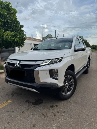 Mitsubishi L200 Triton Sport HPE-S 2.4 CD Dies. AUT 2022