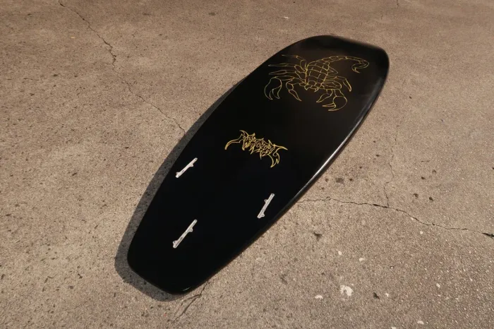 Prancha de surf Mid length full carbon sob medida