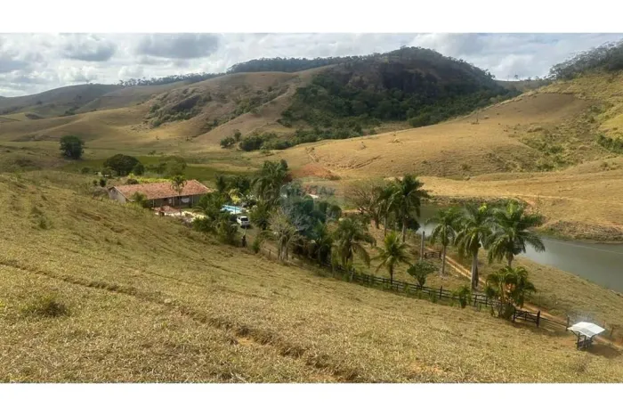 Fazenda completa em Leopoldina