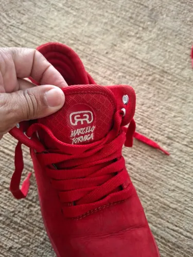 Tenis Wagner Formiga de cano vermelho 