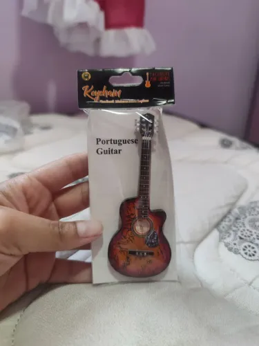 MINIATURA VIOLÃO YOONGI BTS