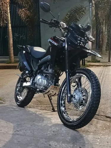 Broz 2025 só com 19 mil km rodado 