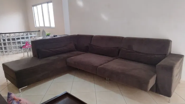 Sofá Retrátil com Chaise