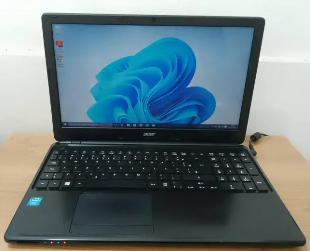 Notebook Acer tela 15,6 4gb hd 500gb perfeito para estudar