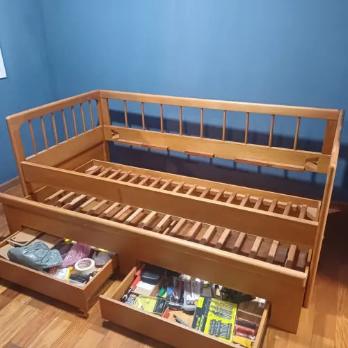 Bi cama com gavetas de madeira maciça