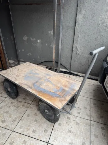 Carrinho plataforma