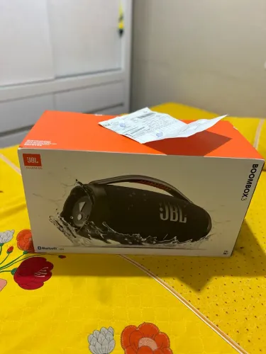 BOOMBOX 3 ZERA C/NOTA FISCAL R$1.500