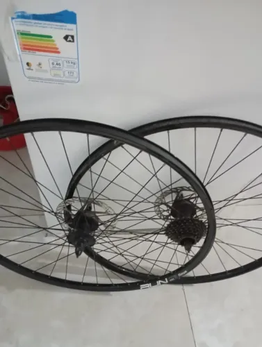 Aro rimaxx de bike 29 com discos , catraca com cubos paco de blocagem