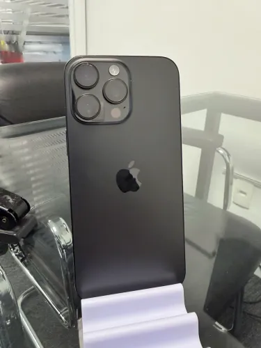 iPhone 16 Pro Max 256gb - Titânio Preto | Garantia até Outubro/2026