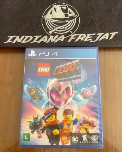 Jogo de PS4 Uma Aventura Lego 2 Videogame lacrado