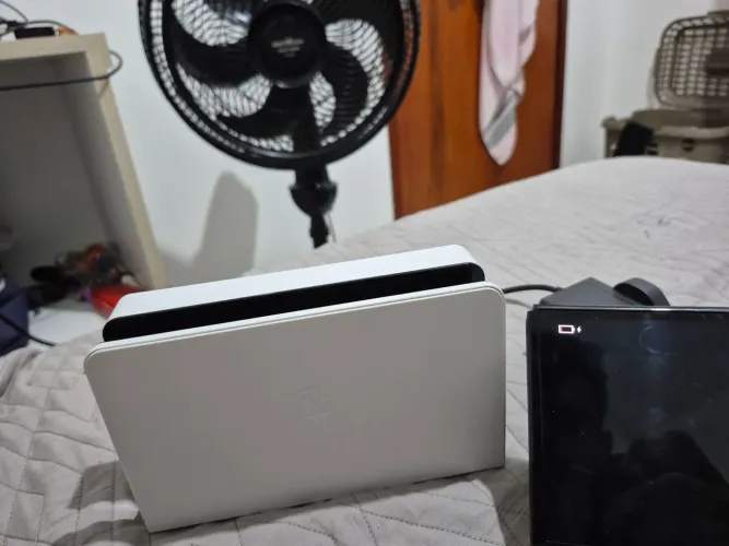 Nitendo, porem nao tem os joycon dele!