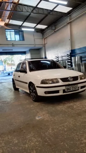 Volkswagen Gol 1000 MI 16v/ Ouro 4P 2000