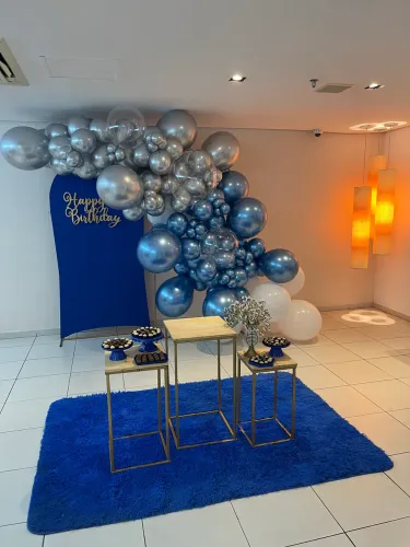 Decoração adulta azul e prata
