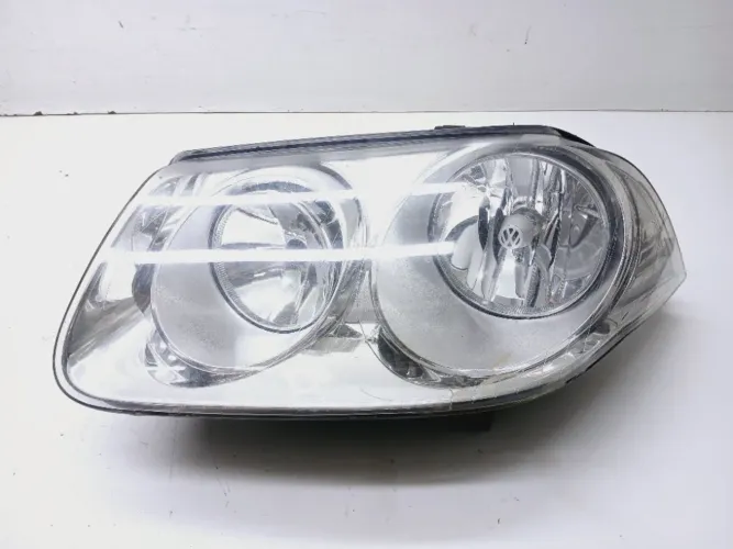 Farol Esquerdo Volkswagen Bora 2.0 2011  Esquerdo/motorista