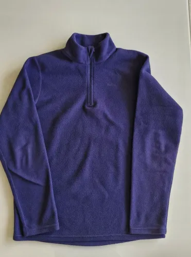 Fleece menino<br>Tamanho 12 anos.<br>Bem quentinho.<br>Retirar no Bairro Rio Branco <br>R$ 45,00