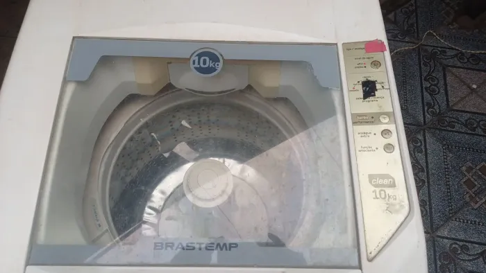 Vendo:Máquina de lavar roupa?Clean 10kg Brastemp.
