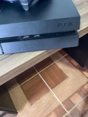 PlayStation 4 Fat + 4 Jogos Grandes + PS Plus Extra Inclusa! ?