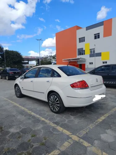 Fiat Linea Essence 1.8 Flex 16V 4P 2014