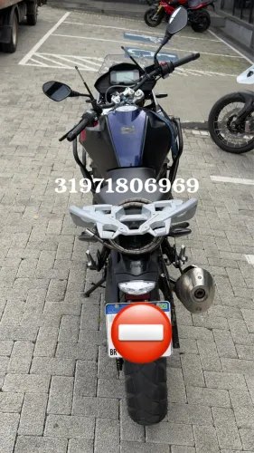 SUA PRIMEIRA BMW