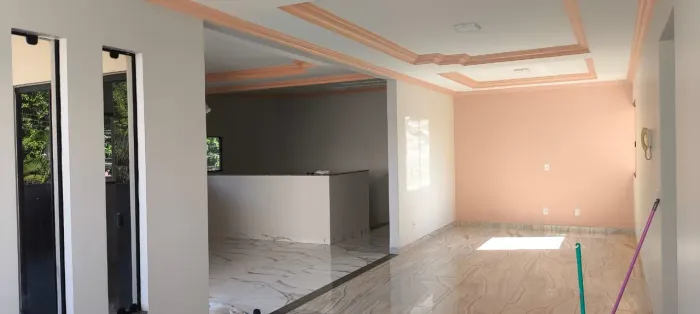Sobrado de excelente padrão/ 1006 sul