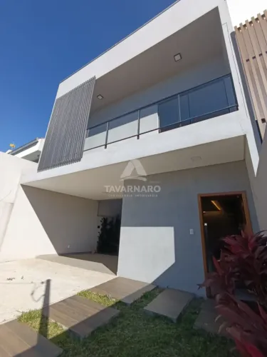 Sofisticação em Cada Detalhe - Sobrado no Bairro Estrela
