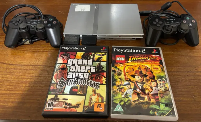 PlayStation 2 Prata